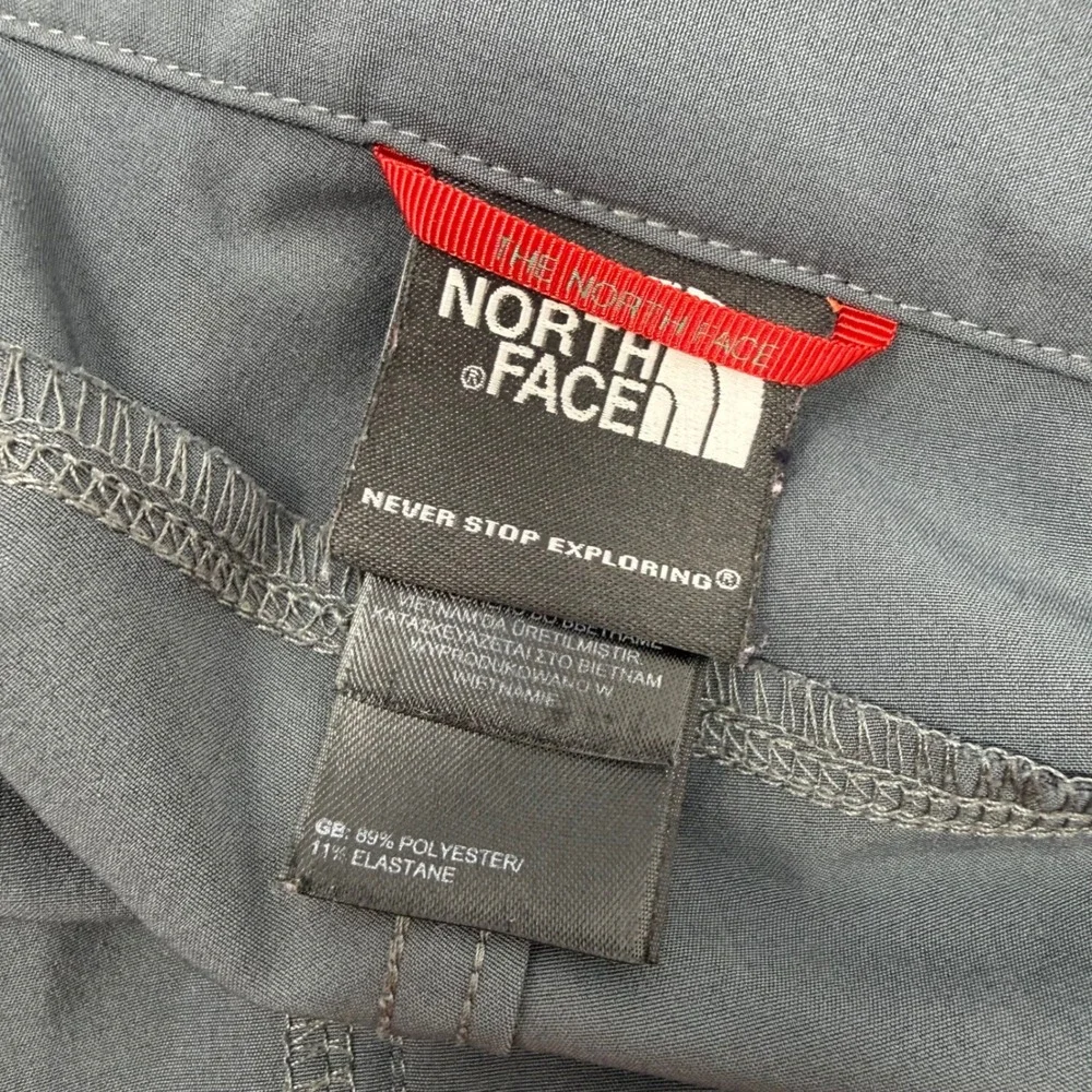 The North Face Mens Gray Zip Pocket Cargo Shorts Size‎ 30 Outdoor Hiking